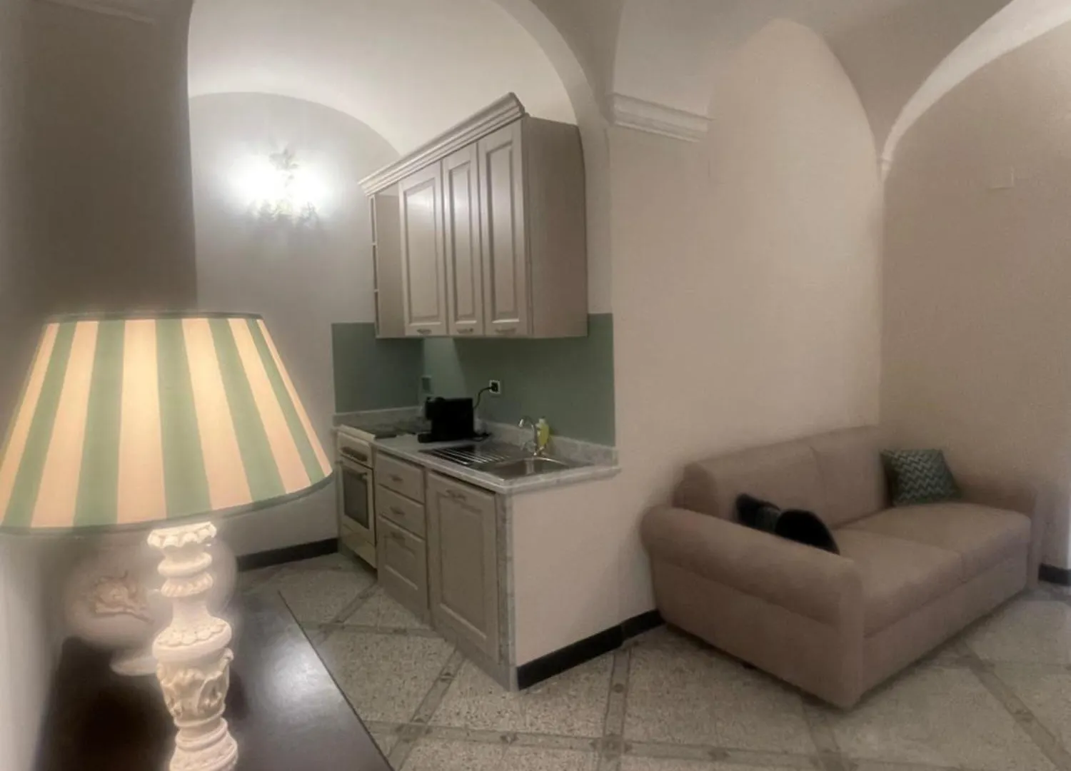 Apartment Magnifico Appartamento Del 400 L'Elisir D'Amore Genoa Italy