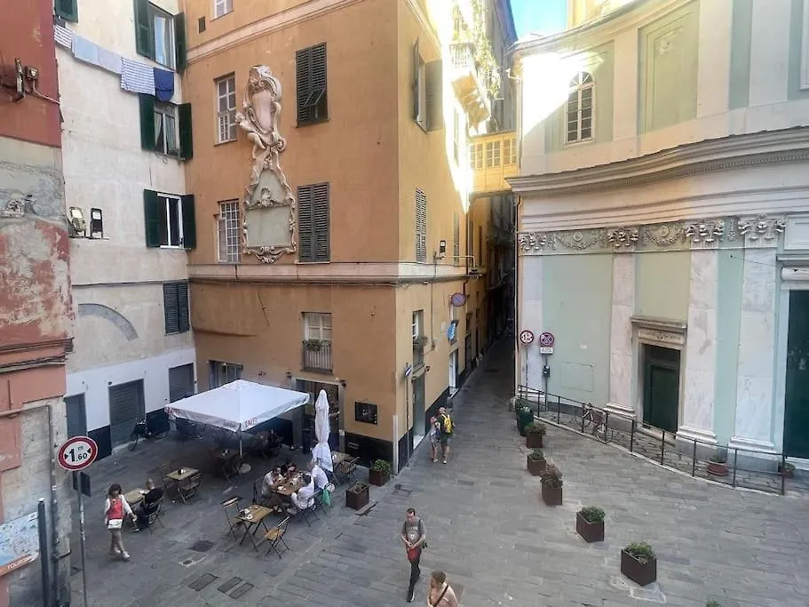 Apartment Magnifico Appartamento Del 400 L'Elisir D'Amore Genoa Italy