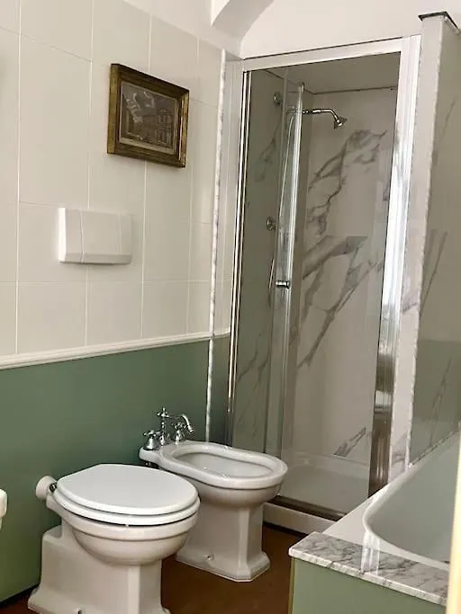 Apartment Magnifico Appartamento Del 400 L'Elisir D'Amore Genoa